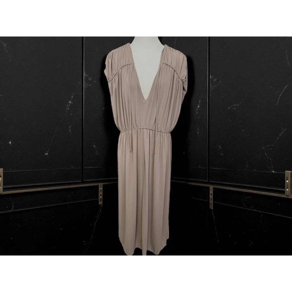 H&M dress Women's tan size Large beautiful V-neck elastic waist